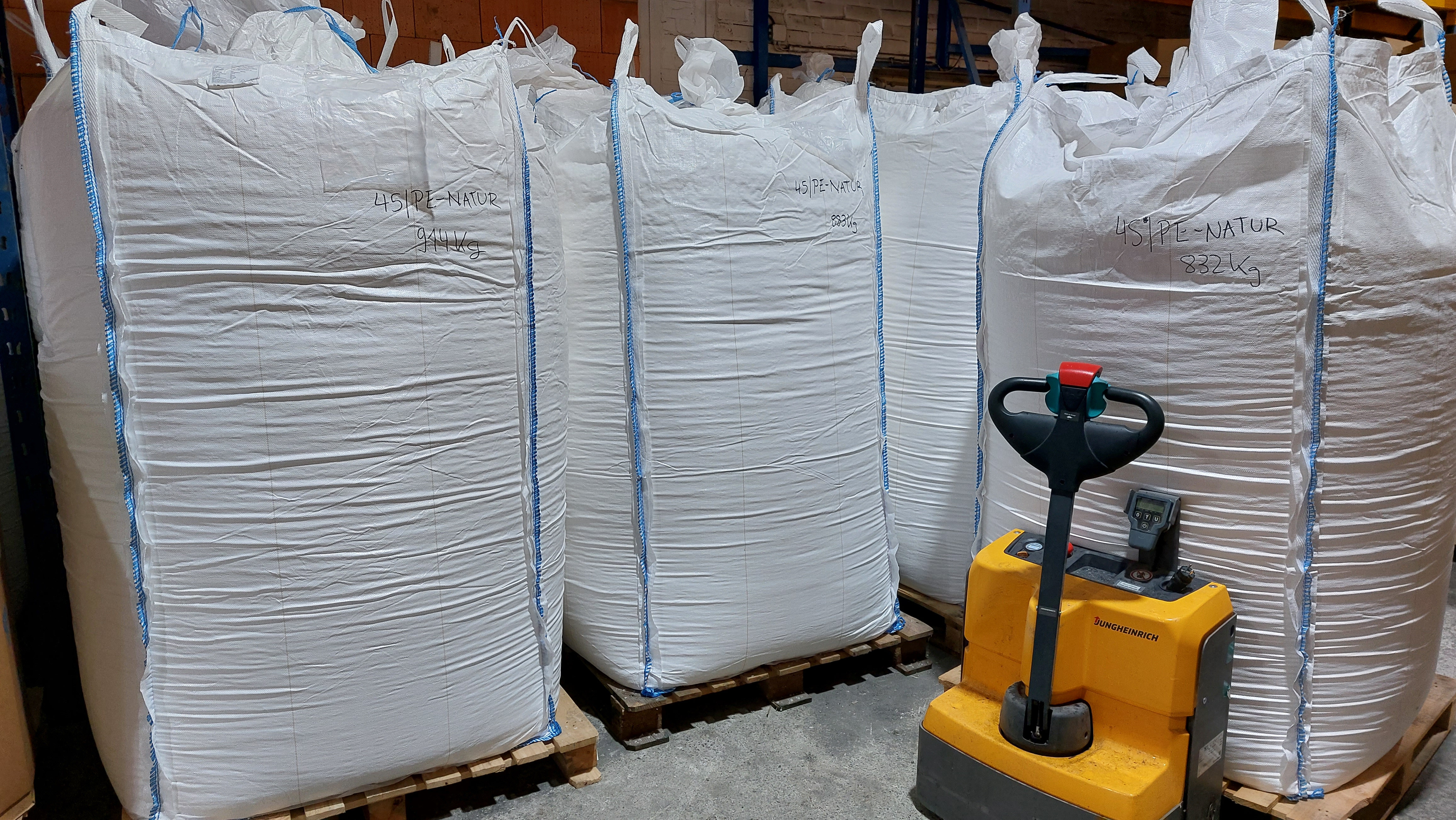 ITO-Plast Lager mit Big Bags